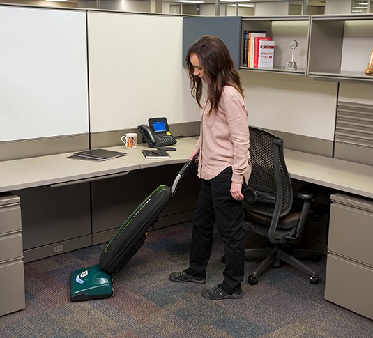 Independence Battery-Powered Lightweight Upright Vacuum alt 6