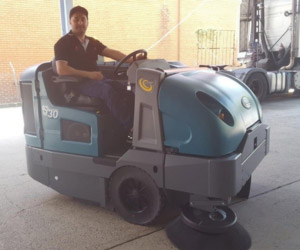 Tennant S30 Sweeper Purchased in 2012