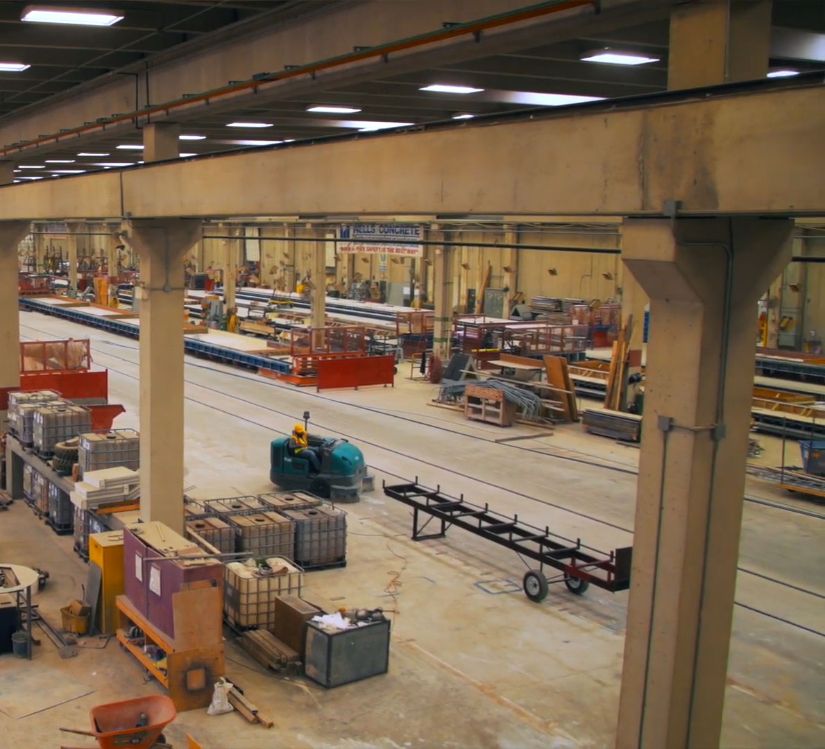 Cleaning in a manufacturing facility with silica dust