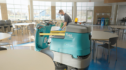 T380AMR Cleaning School